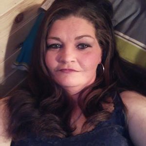 Meet your Posher, Chrystal